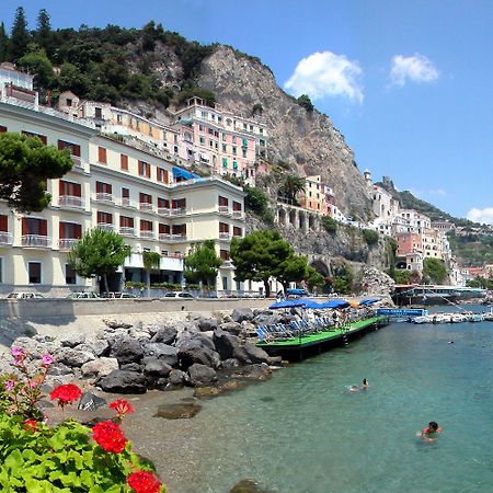 Hotel La Bussola Amalfi Exterior photo