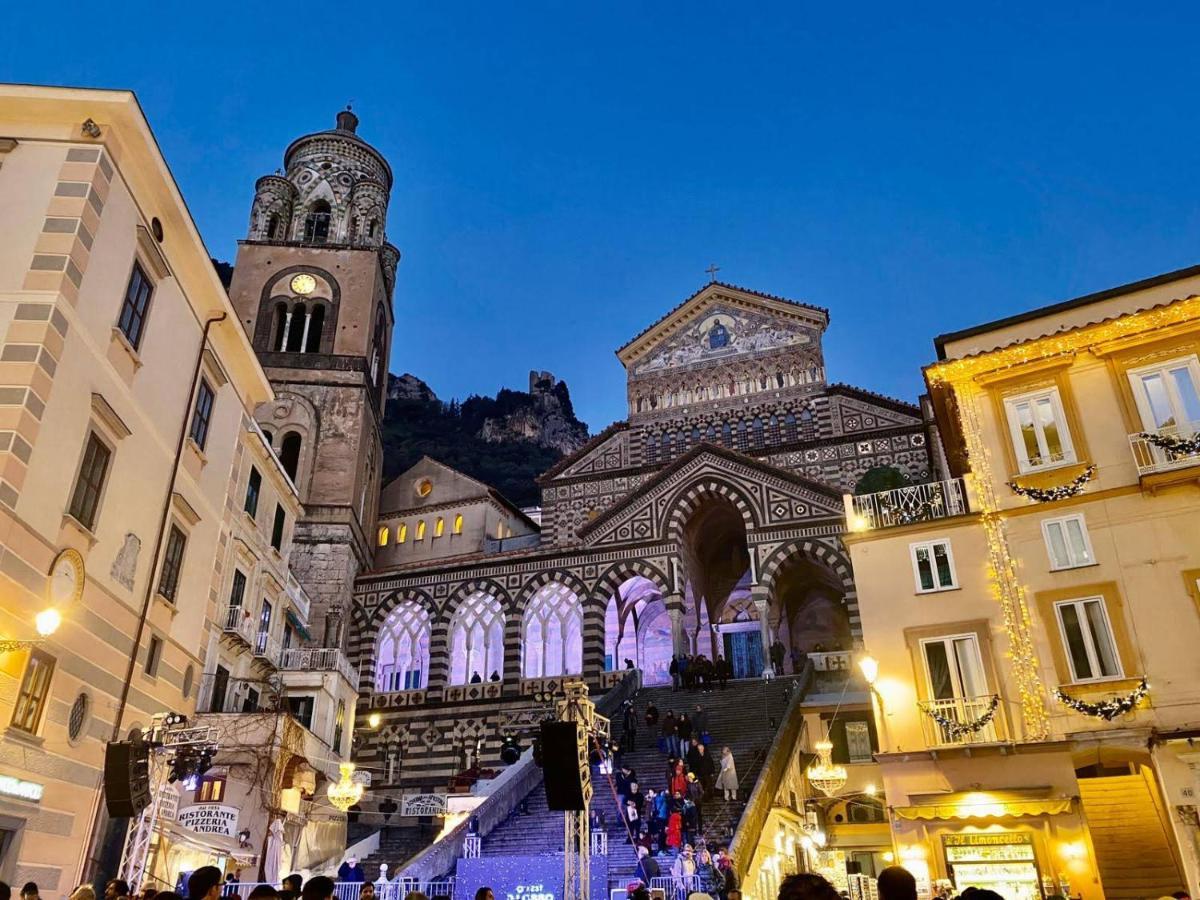 Hotel La Bussola Amalfi Exterior photo