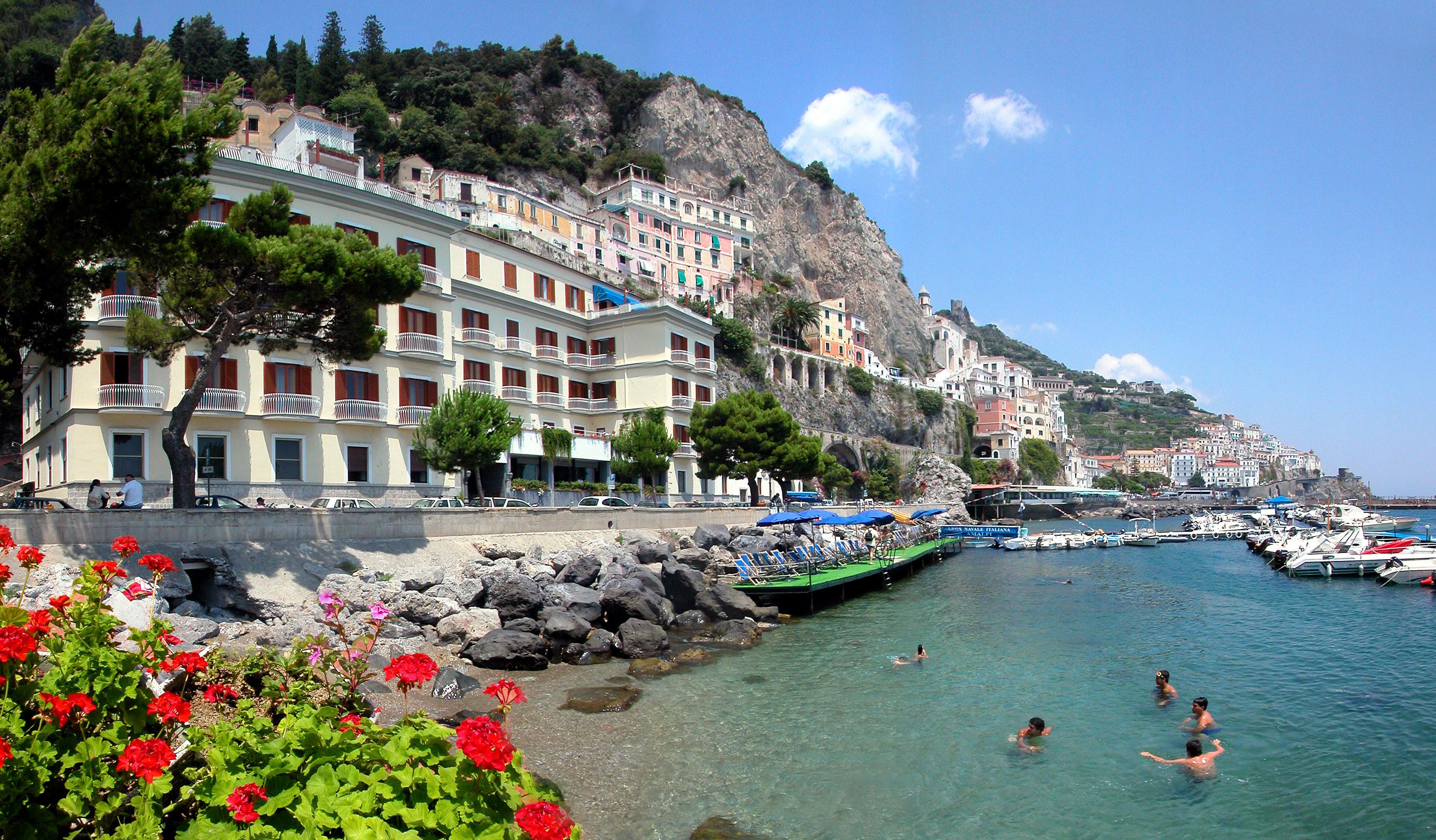 Hotel La Bussola Amalfi Exterior photo