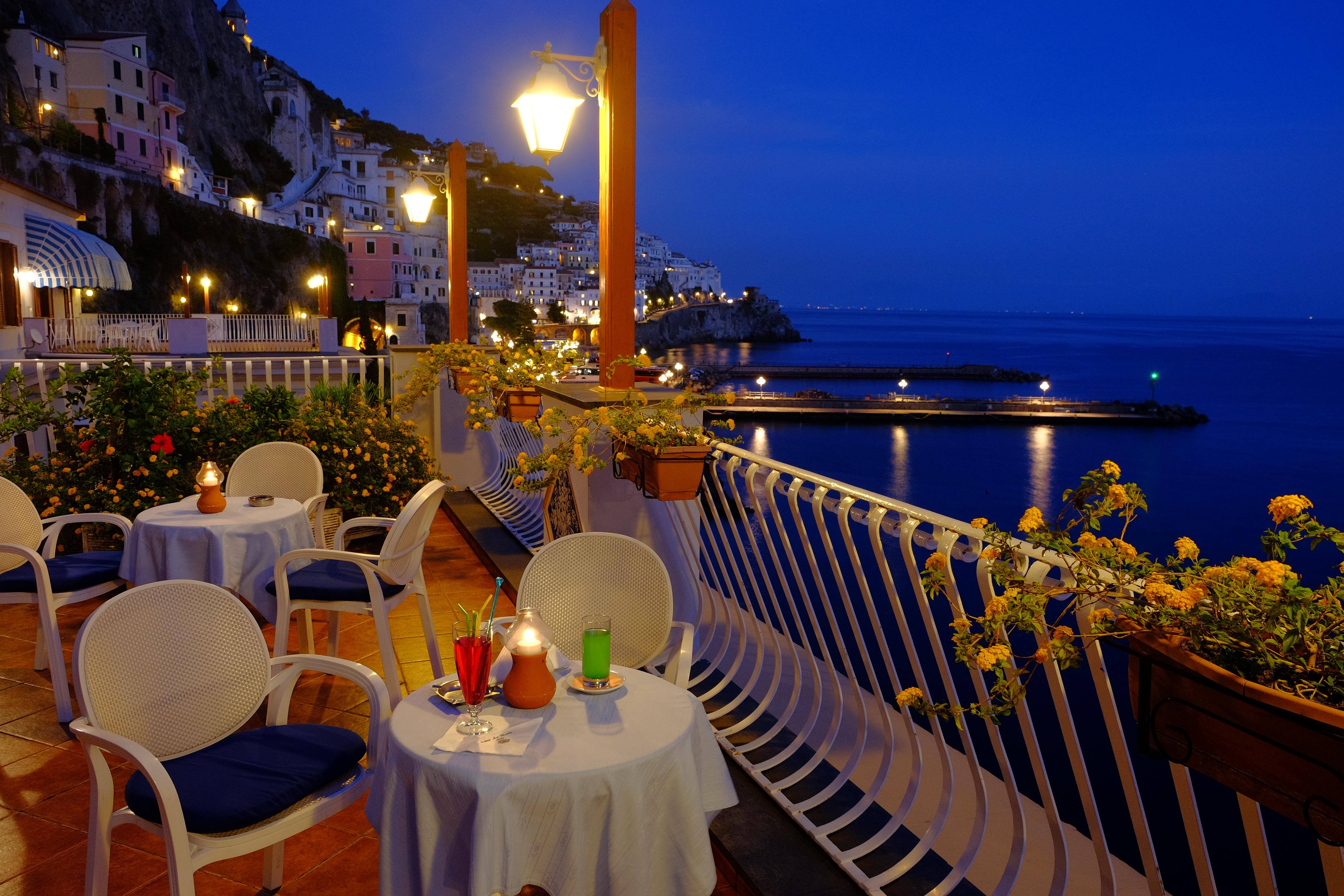 Hotel La Bussola Amalfi Exterior photo