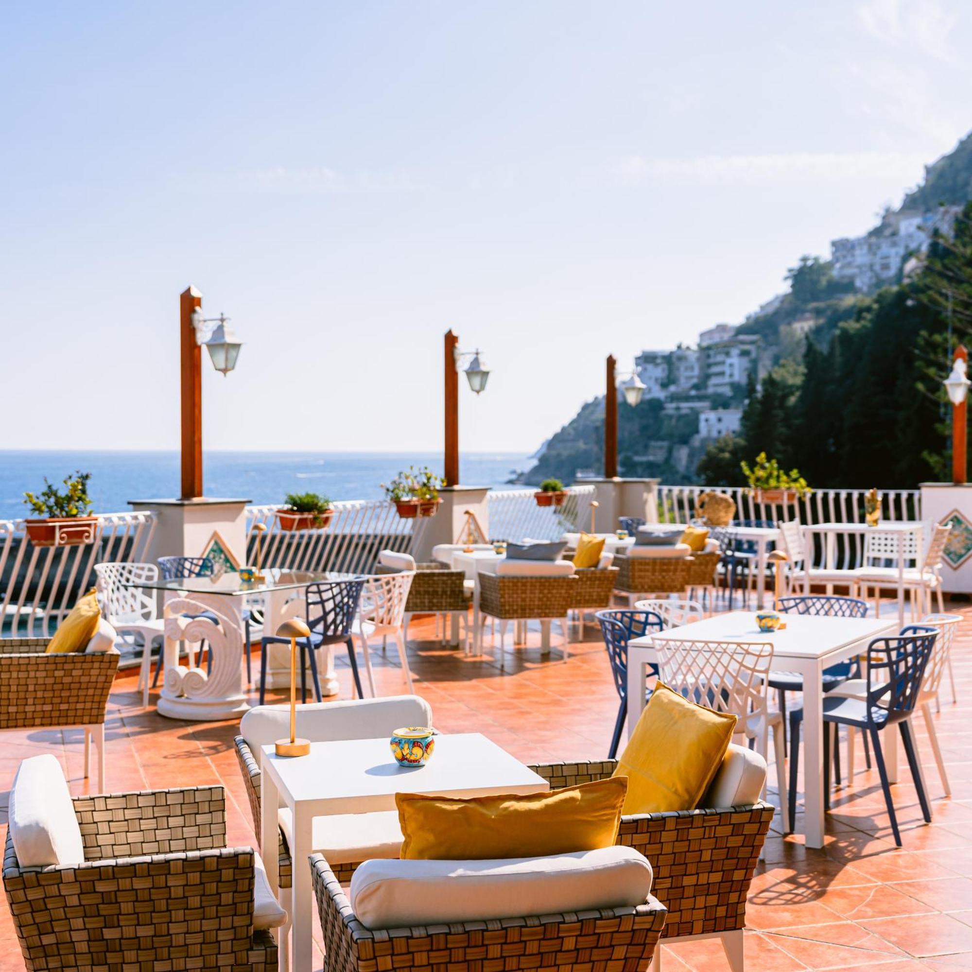 Hotel La Bussola Amalfi Exterior photo