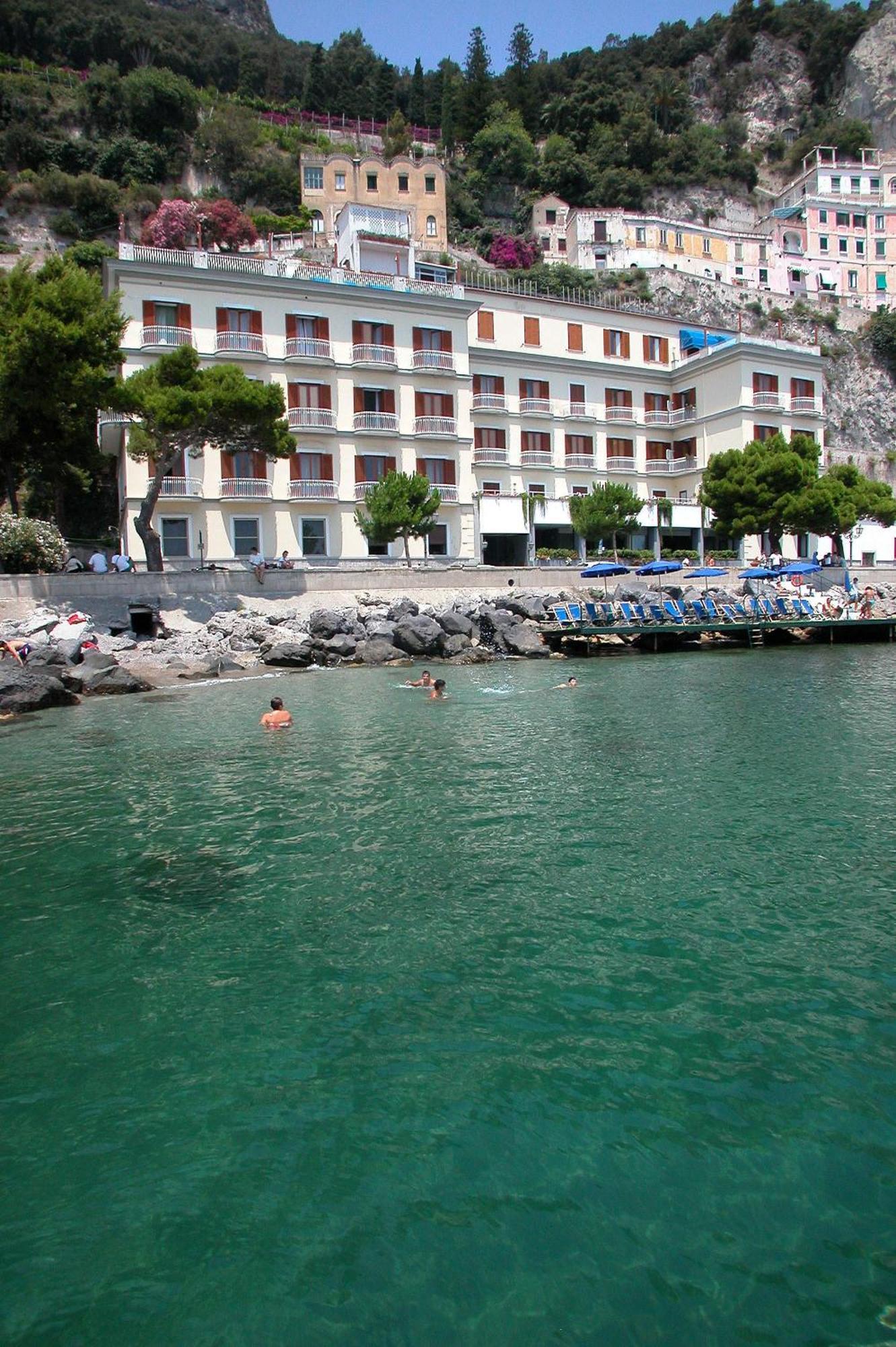 Hotel La Bussola Amalfi Exterior photo